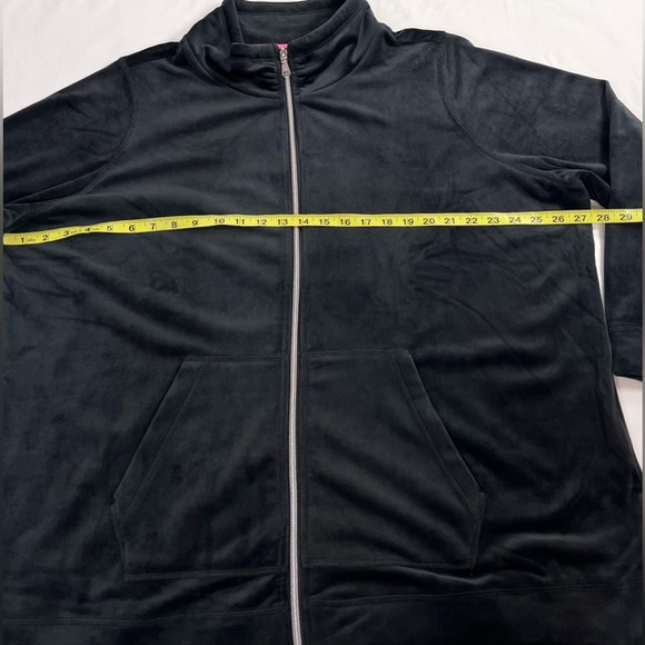 Isaac Mizrahi women Velour Sweatshirt Black plus size 2X Long Sleeves Zipper - Picture 4 of 6